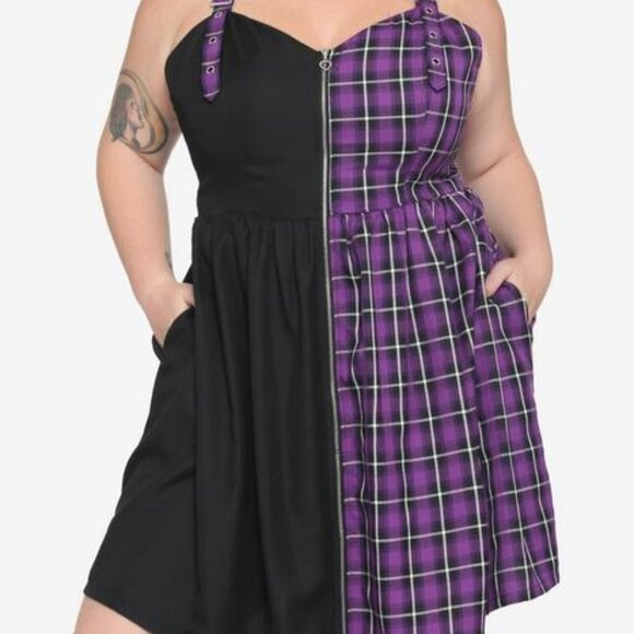 Hot Topic Dresses & Skirts - 2XL Sz 18 Hot Topic Split Purple Plaid Kawaii Punk Goth Pocket Dress